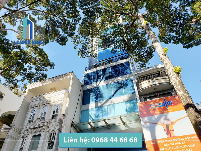 View cạnh của tòa nhà cho thuê văn phòng Phoenix building quận 5