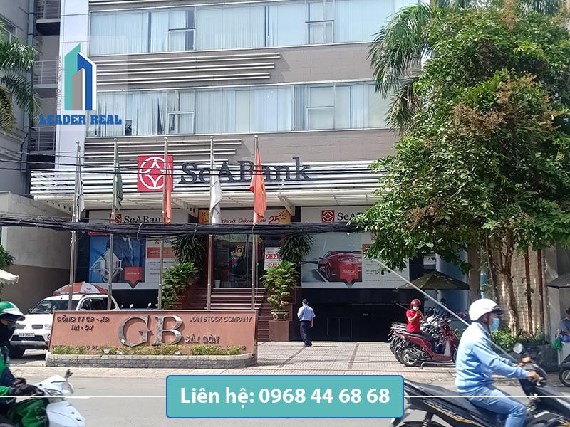 Lối vào tòa nhà cho thuê văn phòng GB building quận 3