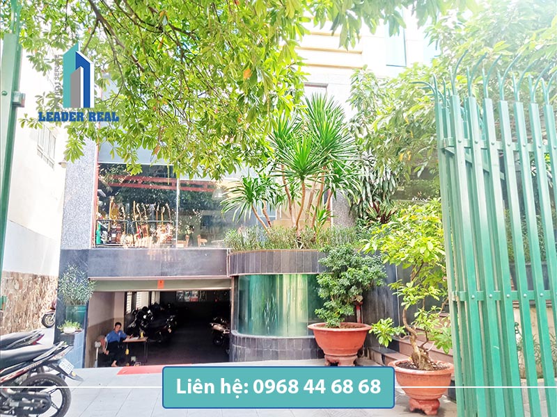 Lôi vào hầm giữ xe tại tòa nhà NP tower quận 3