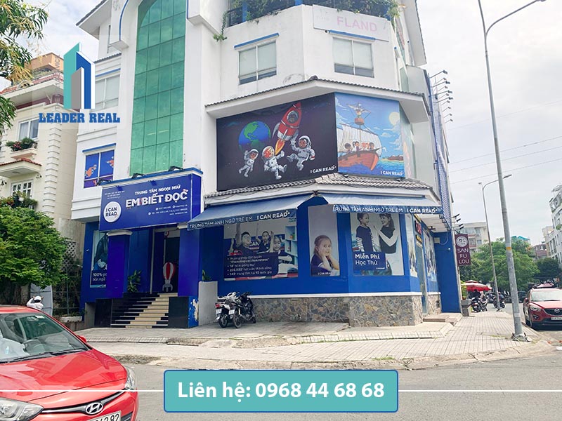 Mặt tiền cao ốc cho thuê văn phòng Hoa Lan tại quận Phú Nhuận