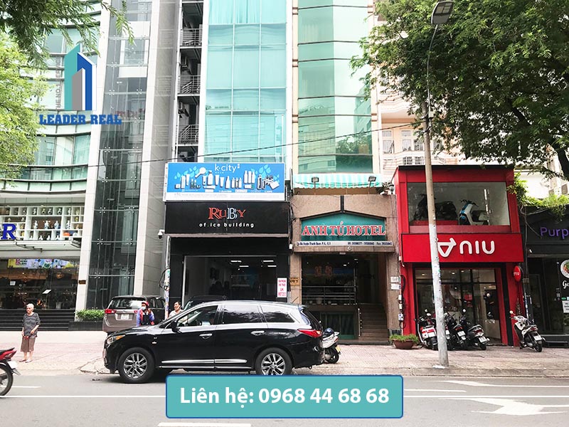 Lối vào văn phòng cho thuê Ruby building quận 3