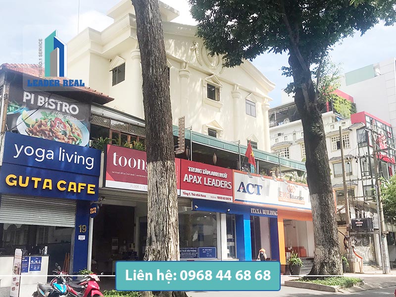 Lối vào văn phòng cho thuê Itaxa house 2 building quận 3