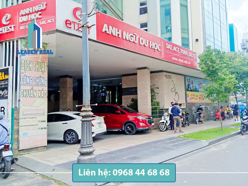 Lối vào tòa nhà cho thuê văn phòng Anh Đăng building quận 3