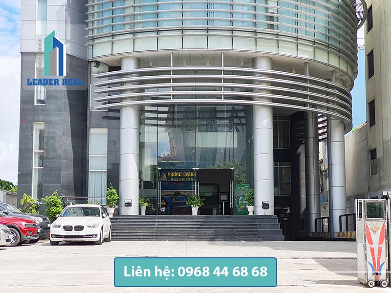 Lối vào tòa nhà văn phòng cho thuê Phước Thành building quận Bình Thạnh