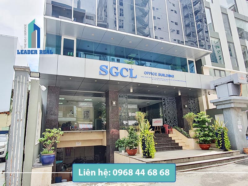 Lối vào tòa nhà cho thuê văn phòng SGCL building quận Bình Thạnh