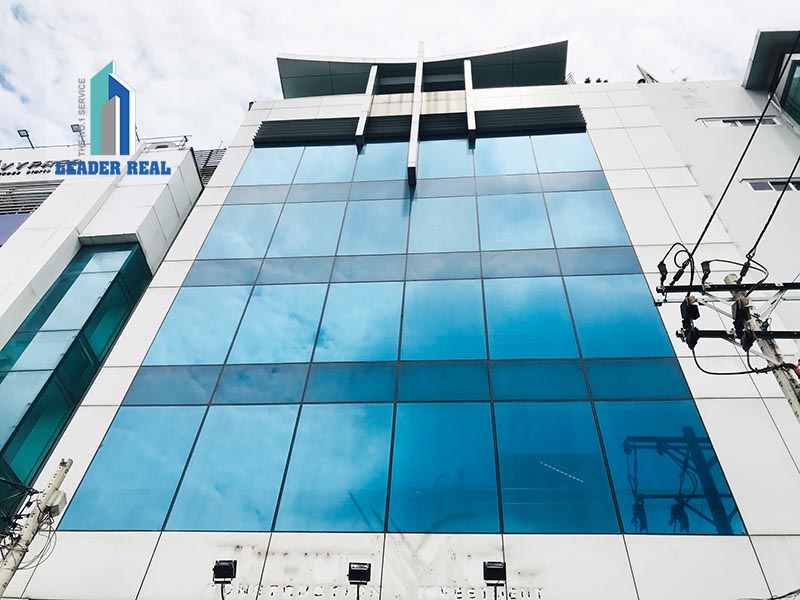 Tòa nhà Thuận Việt building đường Út Tịch cho thuê văn phòng tại Tân Bình