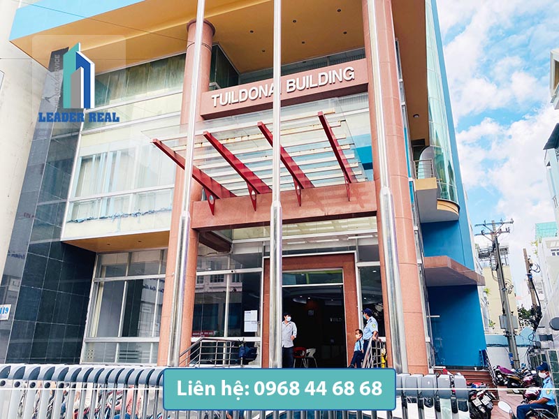 Lối vào tòa nhà cho thuê văn phòng tại tòa nhà Tuildonai building