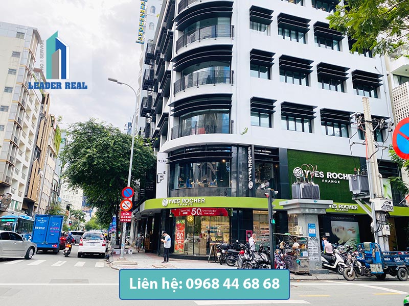 Mặt tiền văn phòng cho thuê 18HBT building quận 1