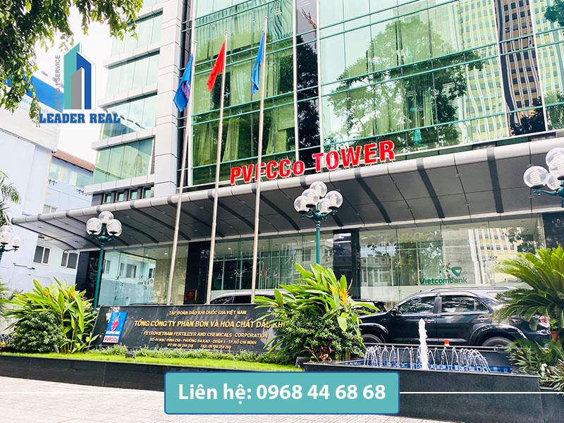 Phần sân đậu xe dành cho khách đến giao dịch tại PVFCCO tower quận 1