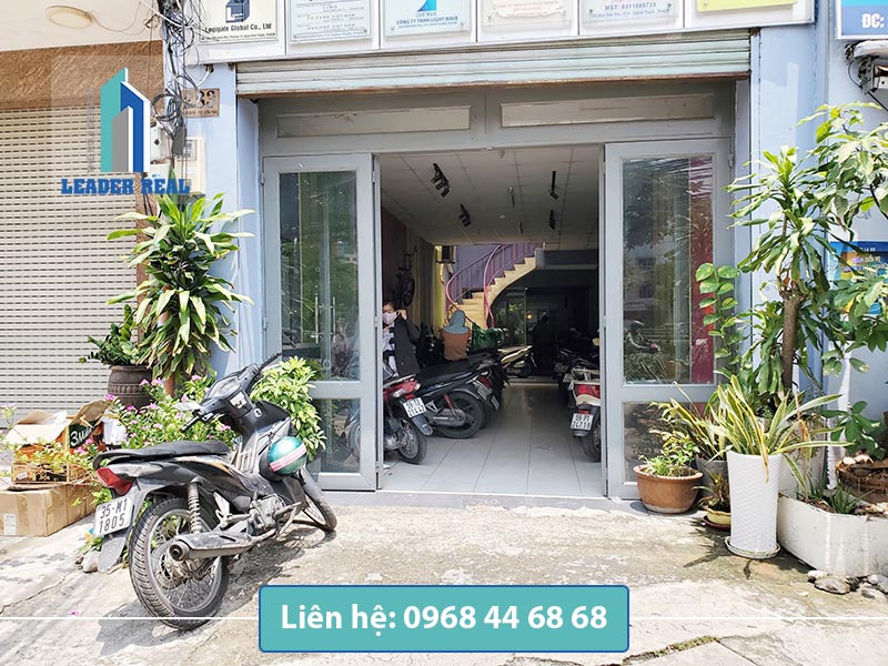 Lối vào văn phòng cho thuê Violet building quận Bình Thạnh