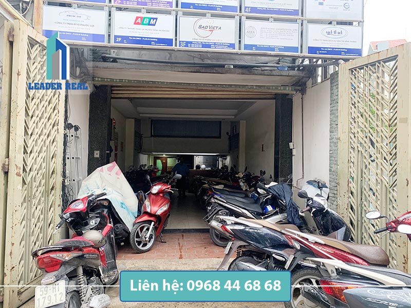 Lối vào văn phòng cho thuê DCM 2 building quận Bình Thạnh