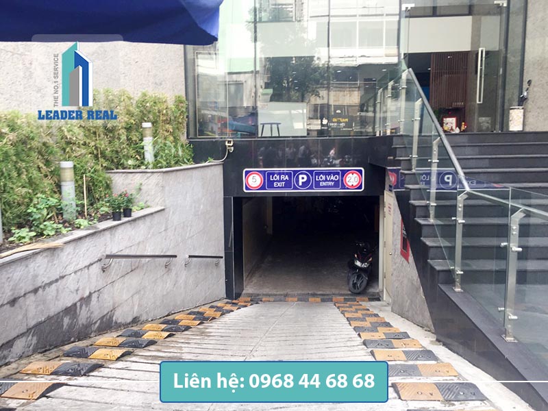 Lối vào hầm giữ xe văn phòng cho thuê VVA tower quận 1