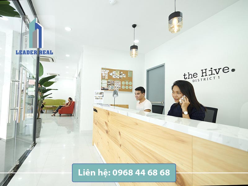 Lễ tân tại The Hive Huỳnh Khương Ninh Quận 1